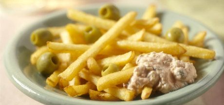 Cartofi pai Super Long cu sos de busuioc și ulei de măsline